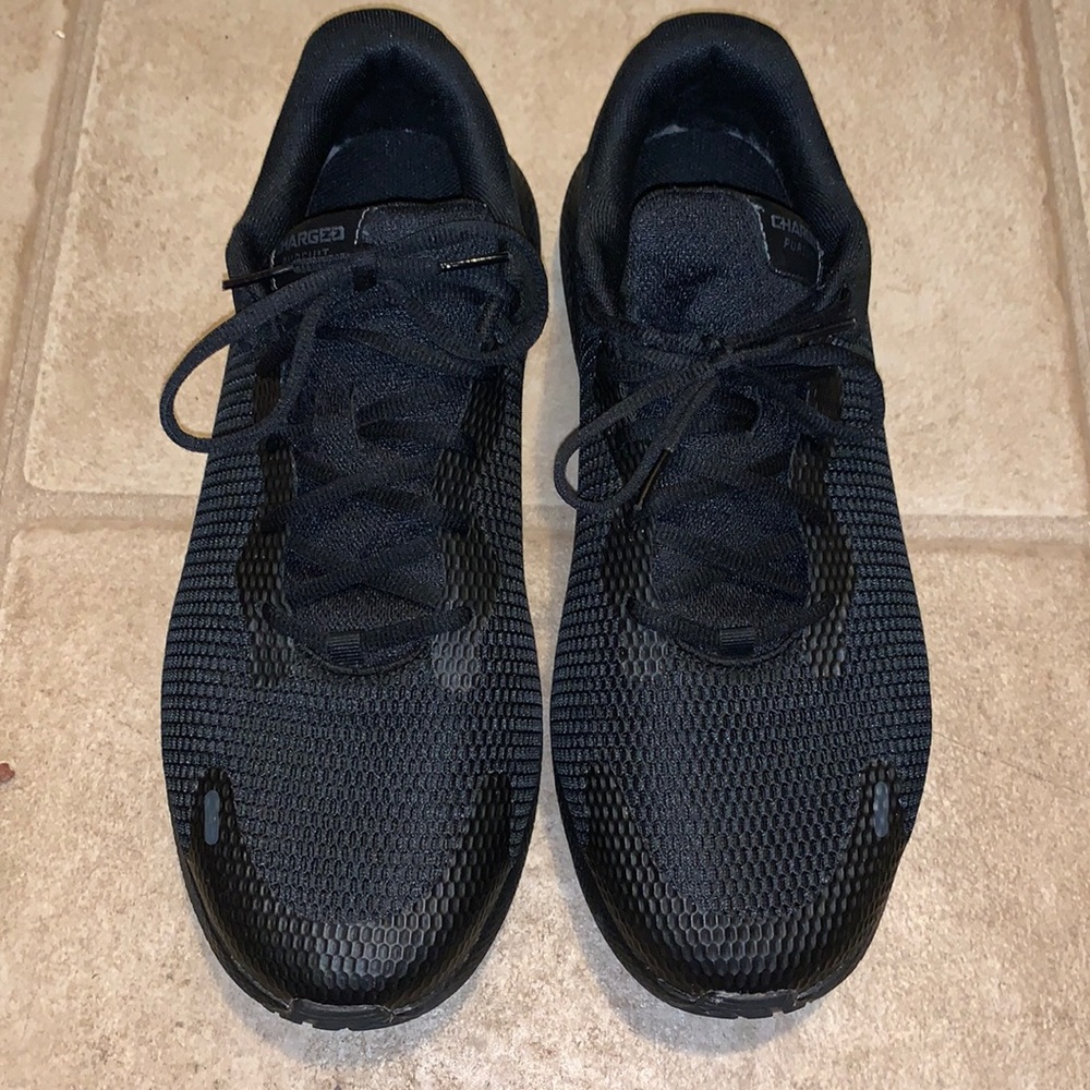 Under Armour Charged Persuit